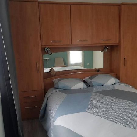 Maison Bateau Ліон-сюр-Мер Екстер'єр фото